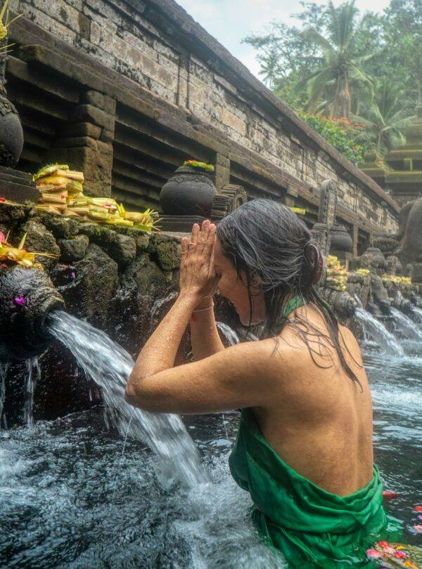 Cultural Bali with woman - Myladytrip.com