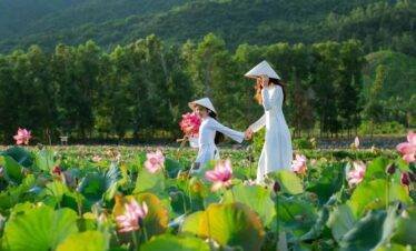 Woman and kids in Vietnam