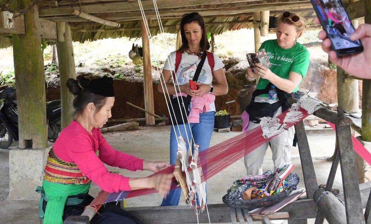 Immersive trips for women - Our concept